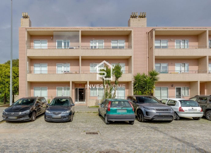Apartamento T2+1 | 2 Frentes | Boas áreas | Varandas | Box