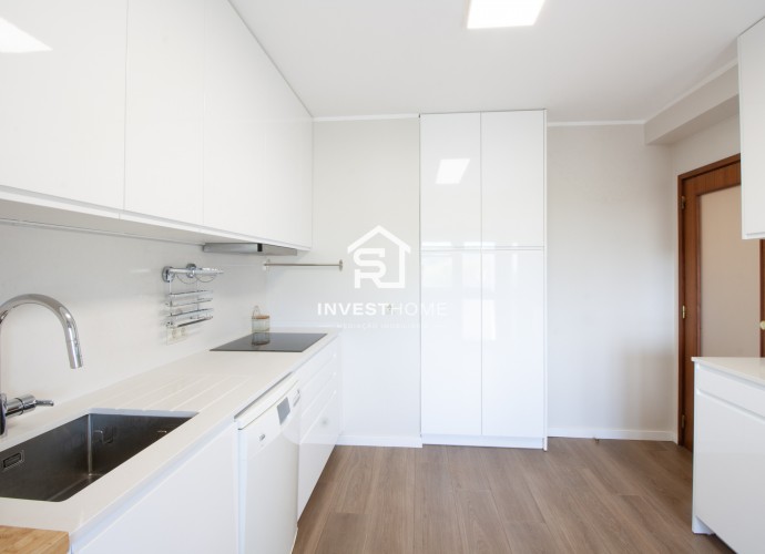 Apartamento T3 +1 | Lugar de Garagem | Metro | Circunvalação | Senhora da Hora