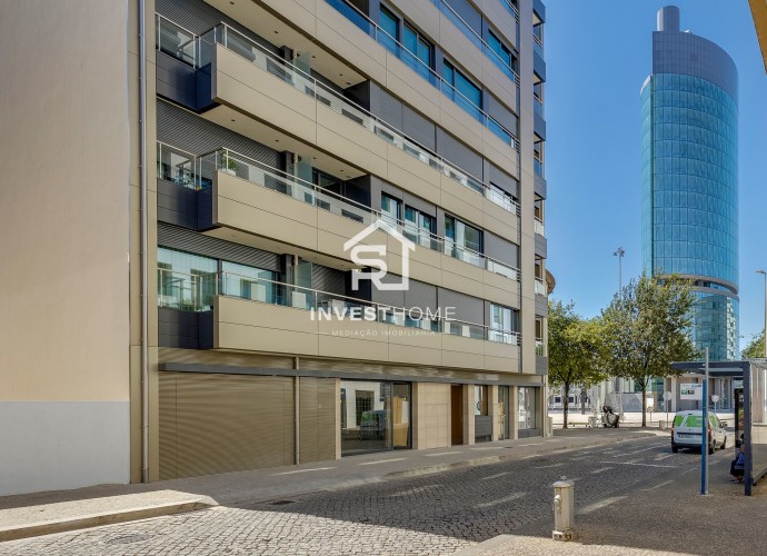 Apartamento T3 | Novo| Varanda | Terraço |Metro| Centro da Maia