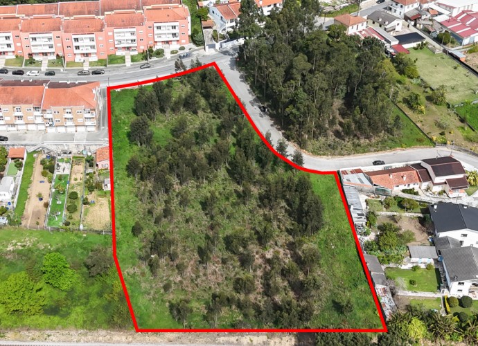 Lote de terreno | 6000m2 | Construção em Altura | Investidores