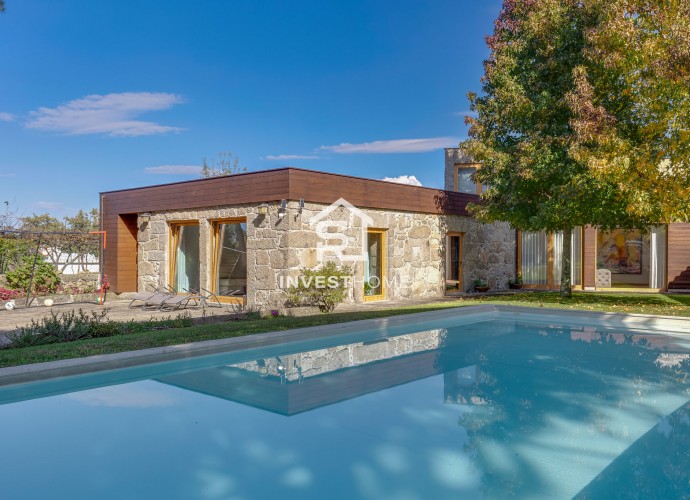 Moradia Térrea T3 | Única e Exclusiva | Piscina | Jardins | Como Nova